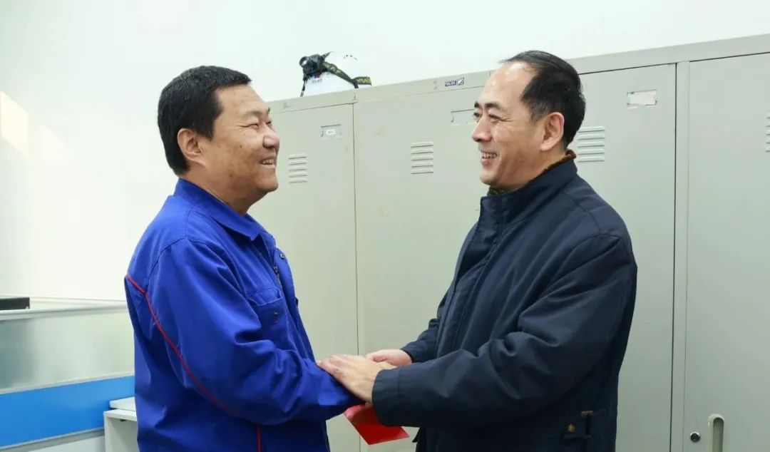 ADB2921A8F51D3334FF4AFEDD4A_DE25ADAD_D3F6